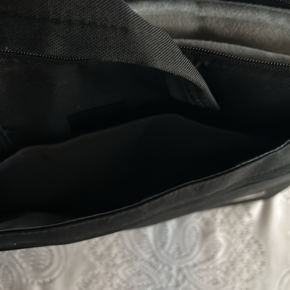 Laptop case . - Picture 5 of 8